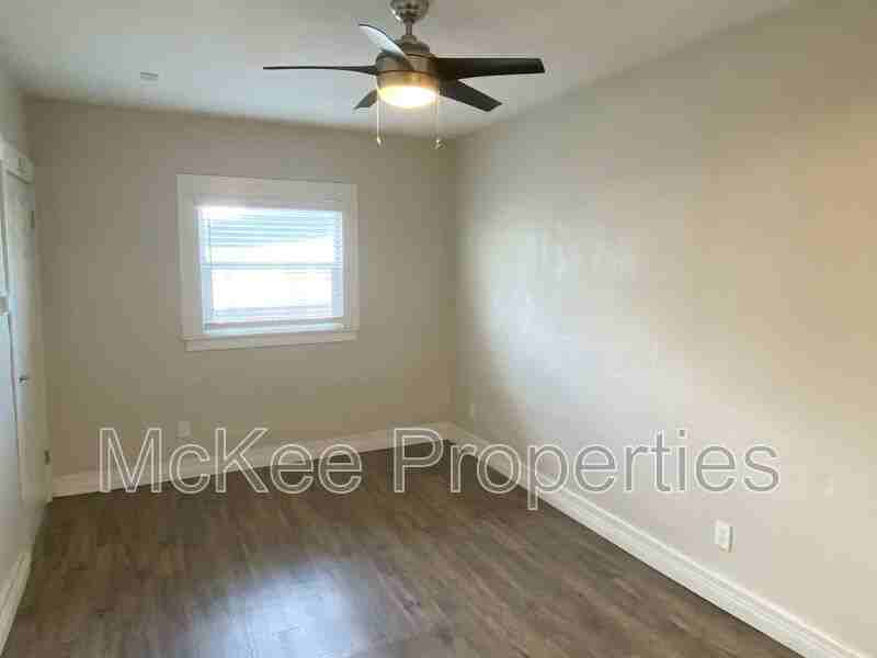 2262 Market St #5 - Photo 3 of 8