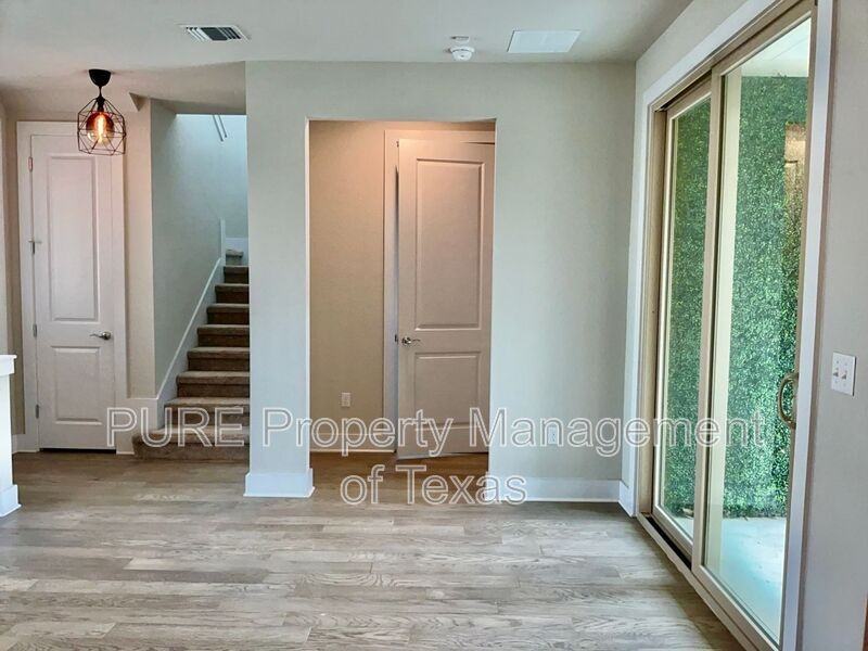 8315 Laughlin Ln - Photo 7 of 24