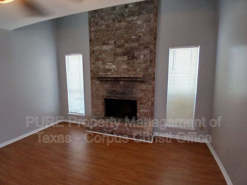 5001 Middlecoff Rd #1A - Photo 6 of 42