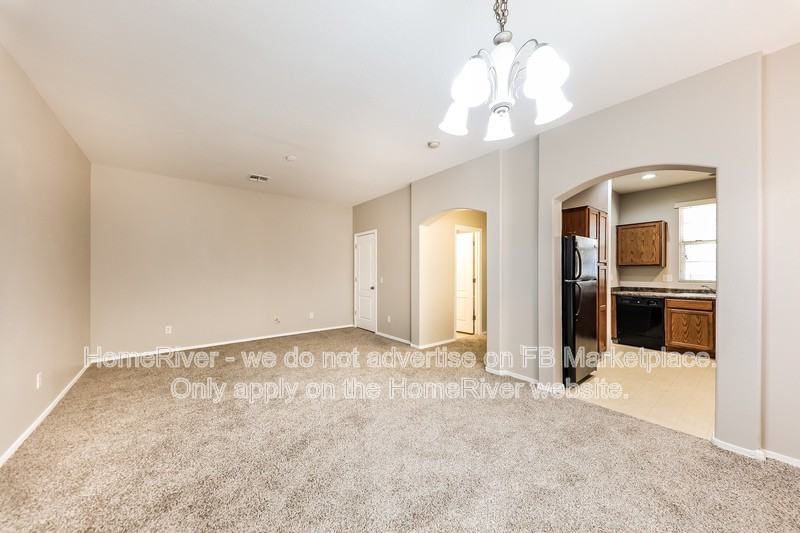 1929 N 78th Ave - Photo 3 of 17