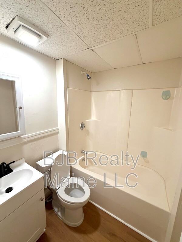 299 Ocean St #2 - Photo 4 of 7