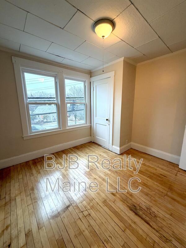 299 Ocean St #2 - Photo 6 of 7