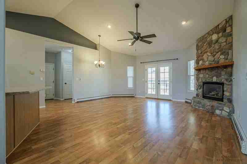 601 Silver Plume Dr - Photo 2 of 10