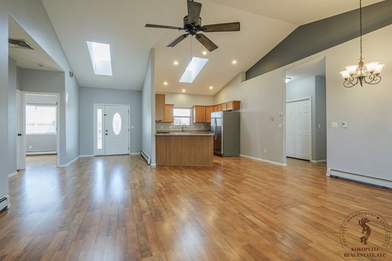 601 Silver Plume Dr - Photo 3 of 10