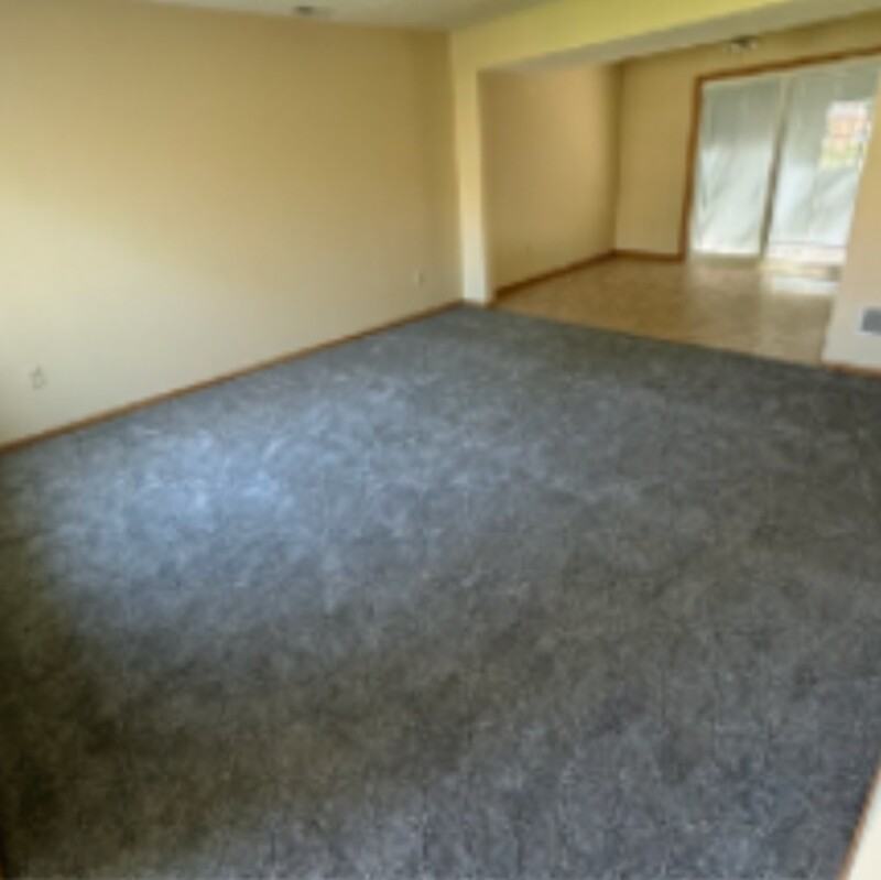 845 Hanneman Dr - Photo 5 of 12