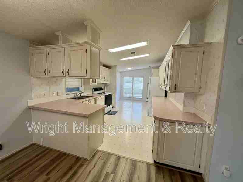 10614 Hayden Ave - Photo 4 of 26