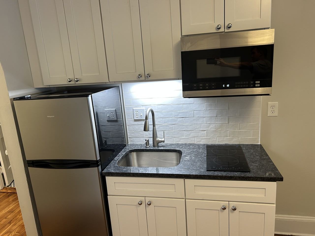 Chiswick Rd #5 - Photo 3 of 11