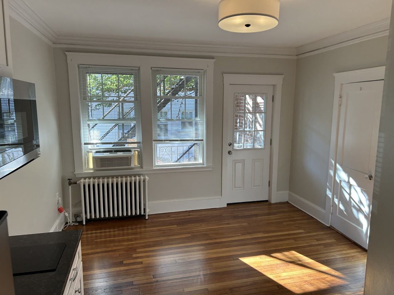 Chiswick Rd #5 - Photo 5 of 11