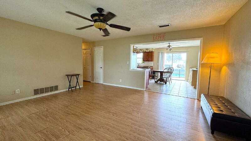 484 Grandview Ave - Photo 3 of 11