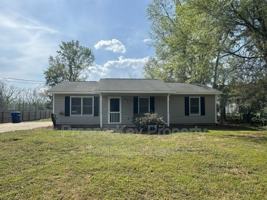 featured image of 303 Lee Rd