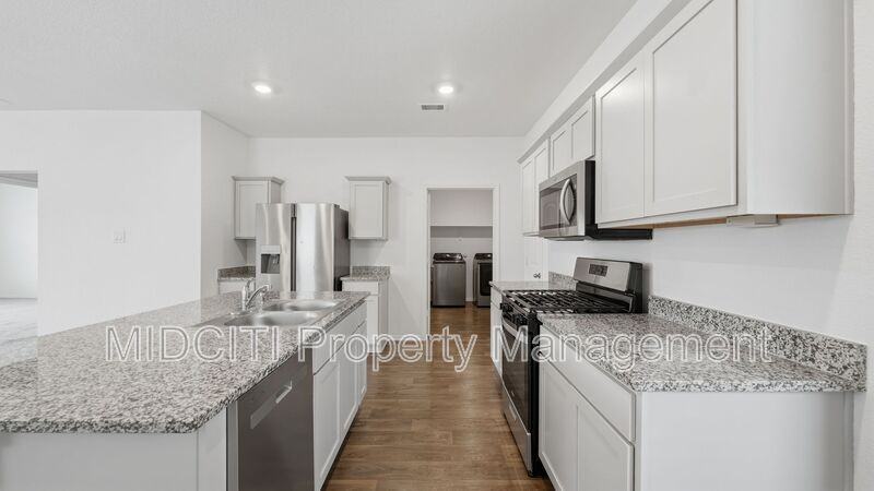 255 Granary Dr - Photo 4 of 42