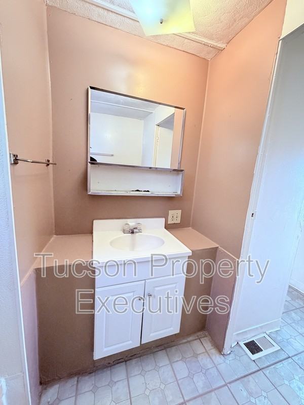 1951 E Benson Hwy - Photo 5 of 12
