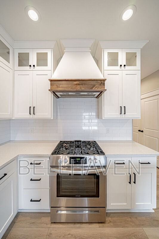 1483 Fremont Ave - Photo 4 of 15