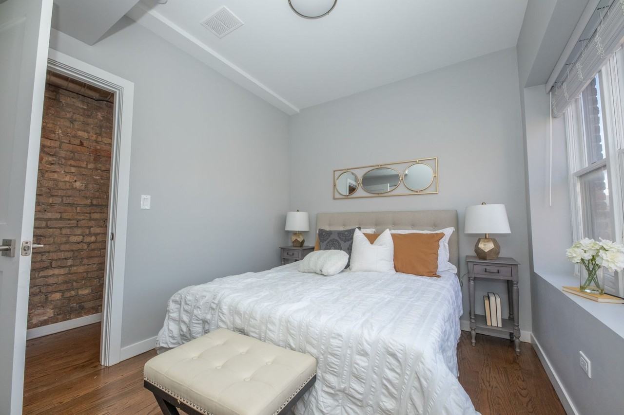 860 W Barry Ave Apt 1b - Photo 5 of 19