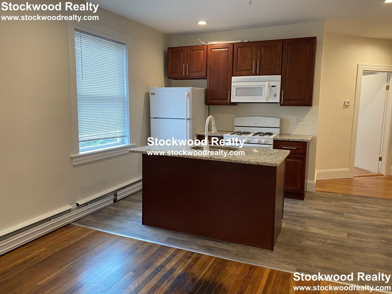 90 Lyndhurst St #4 - Photo 7 of 50