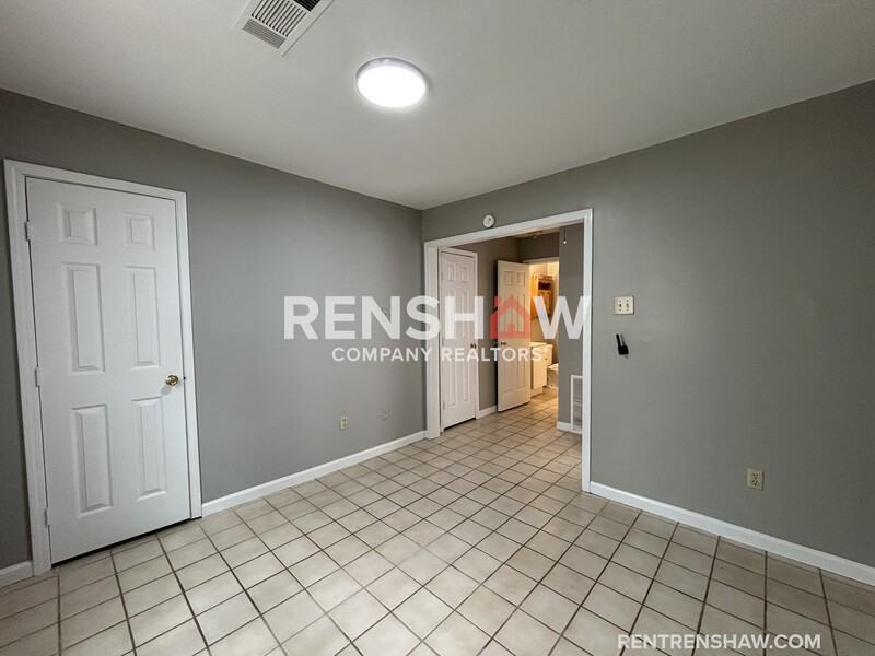 4920 Buford Ave - Photo 2 of 12