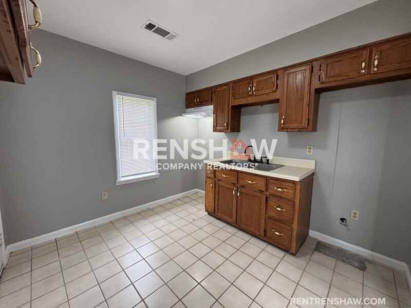 4920 Buford Ave - Photo 5 of 12