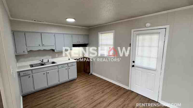 10 Navy Dr - Photo 5 of 14