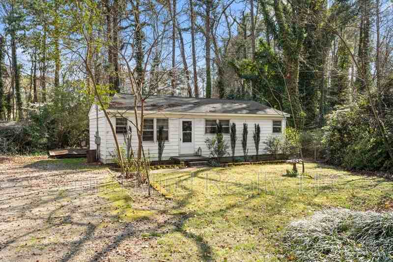 515 Madison Ave - Photo 2 of 21