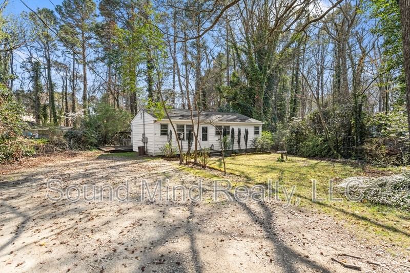 515 Madison Ave - Photo 3 of 21