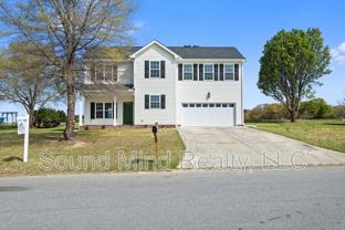 204 Landmark Dr - Photo 1 of 1