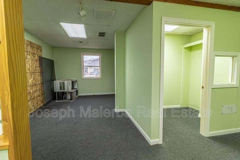 912 Norwich New London Tpke #3 - Photo 4 of 7