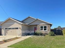 featured image of 106 S 21st St