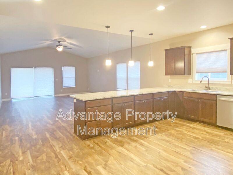 106 S 21st St - Photo 2 of 13