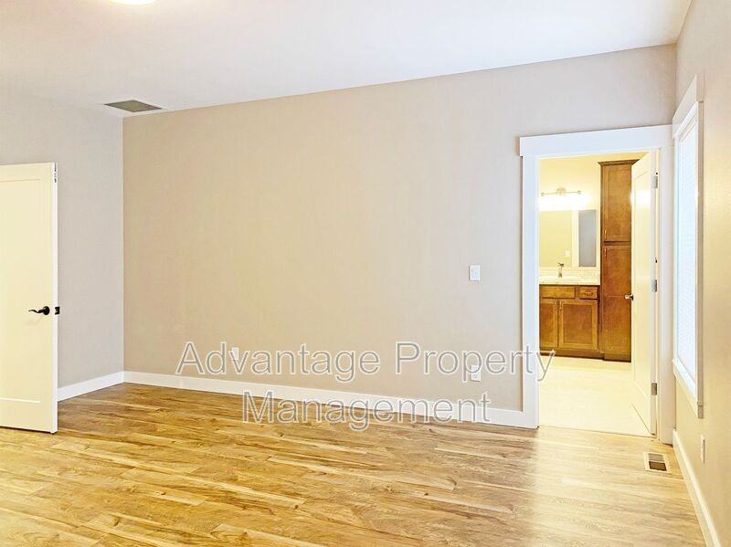 106 S 21st St - Photo 7 of 13