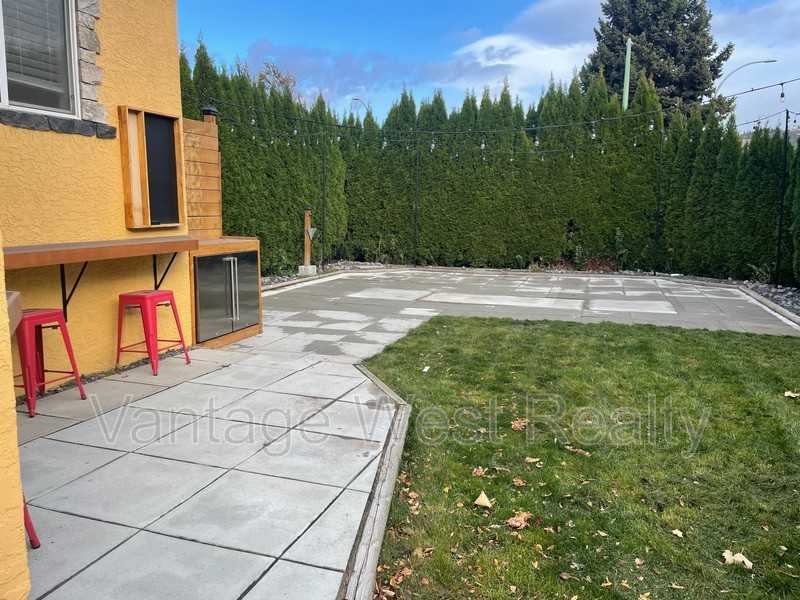 1440 - Photo 3 of 19