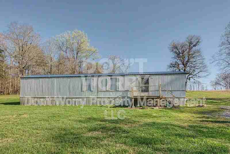 900 Frye Rd - Photo 3 of 8