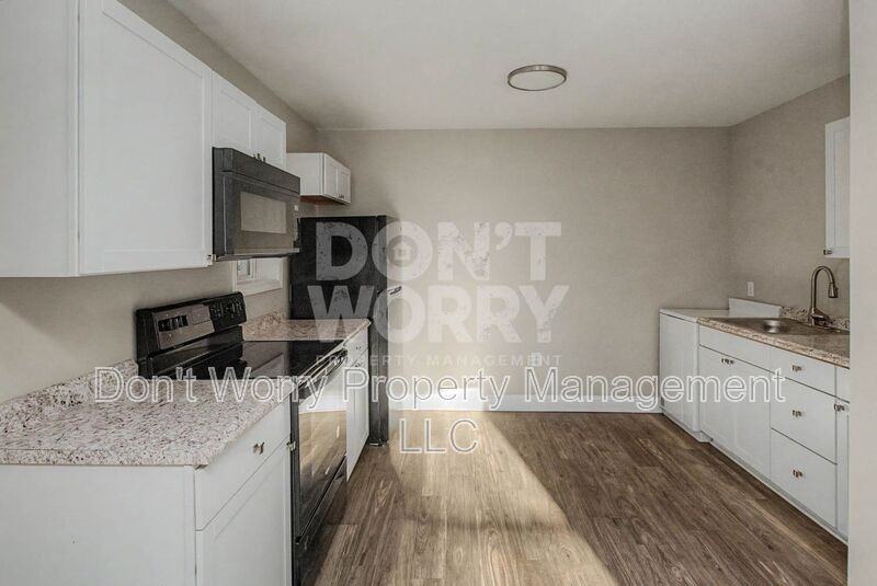 615 Dumaine St #F - Photo 7 of 10