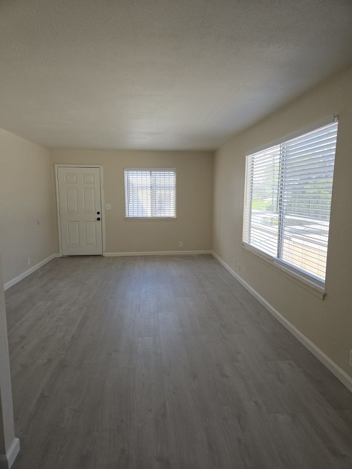 2433 E Garvey Ave N #3 - Photo 3 of 8