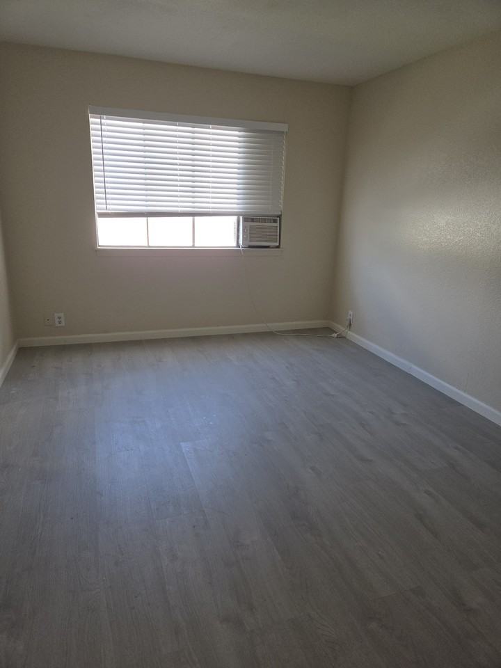 2433 E Garvey Ave N #3 - Photo 5 of 8