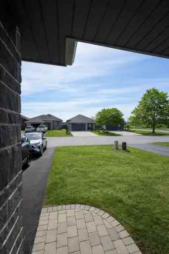 5 Mcintosh Cres - Photo 5 of 30