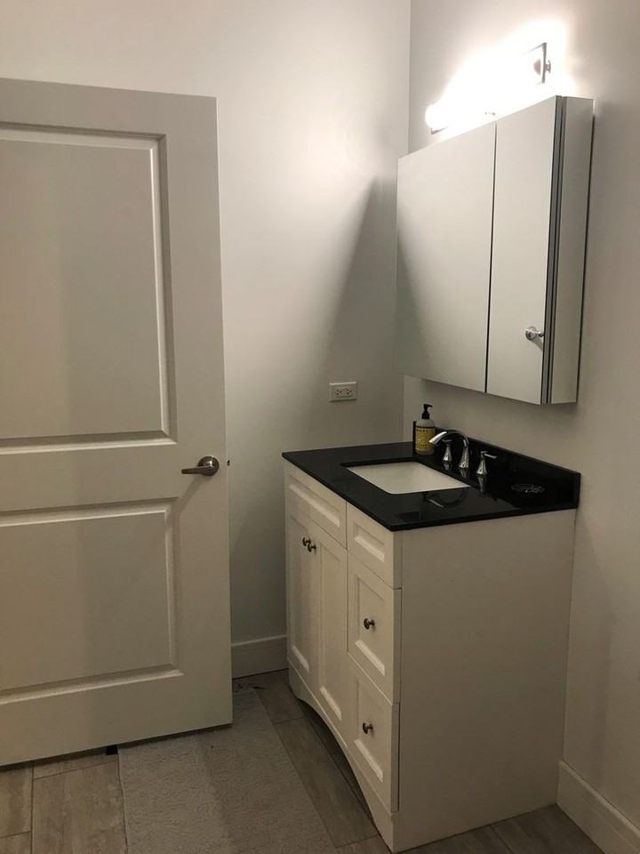 3555 N Racine Ave #1 - Photo 3 of 6