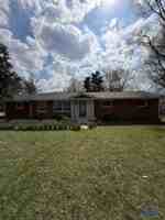 featured image of 1011 Elliott Dr