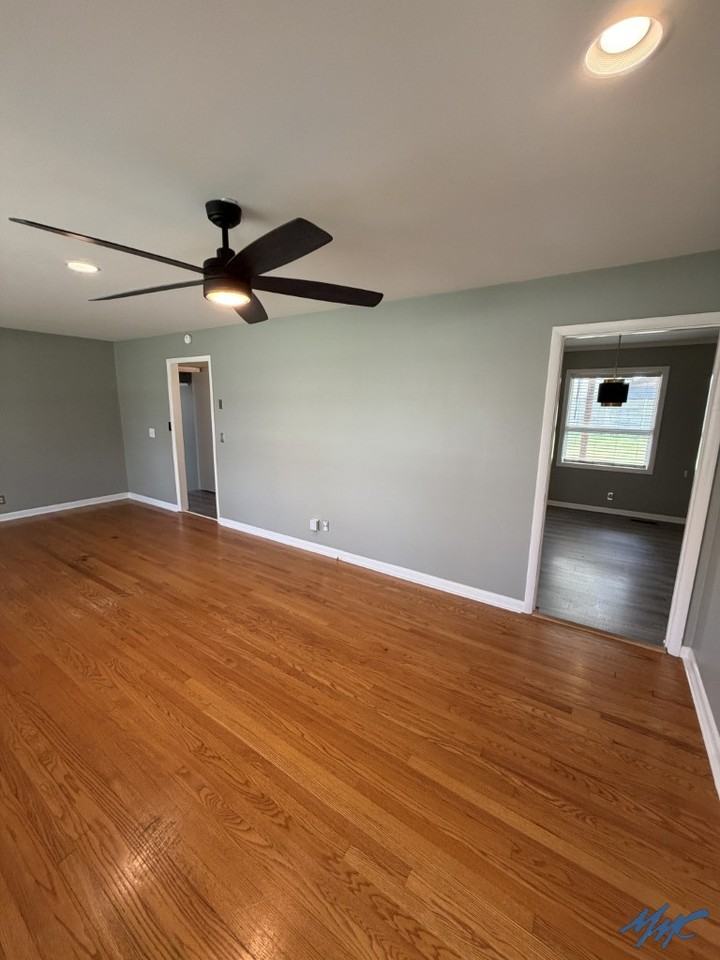 1011 Elliott Dr - Photo 2 of 16