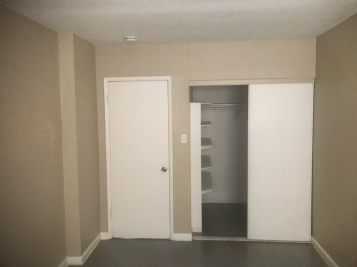 2299 Grove Ave #06 - Photo 5 of 14