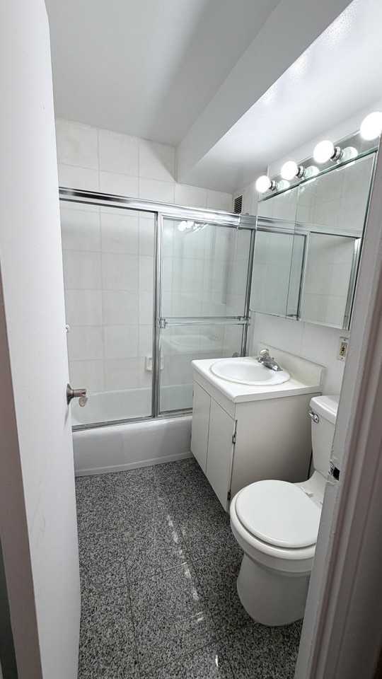 E 46th St #3B - Photo 6 of 12