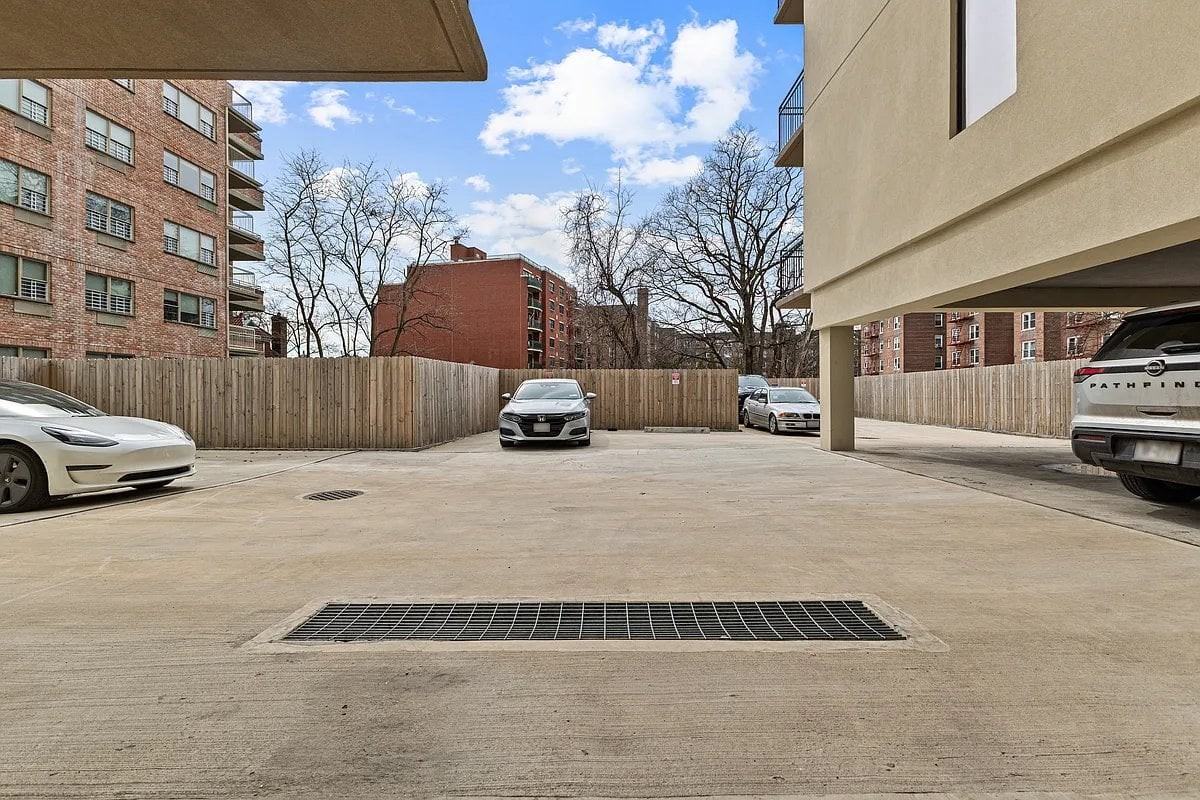 14326 84th Rd #7B - Photo 7 of 10