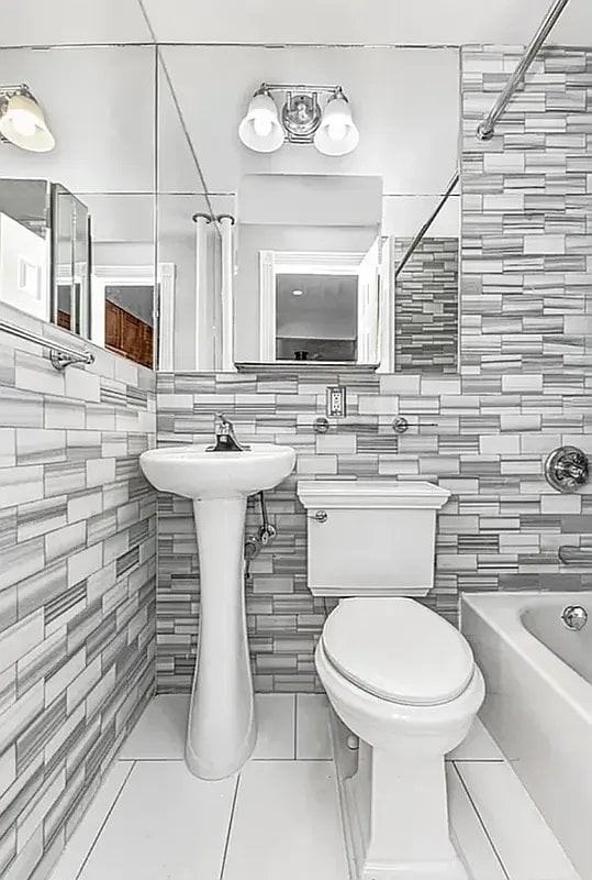 354 E 19th St #3 - Photo 6 of 6