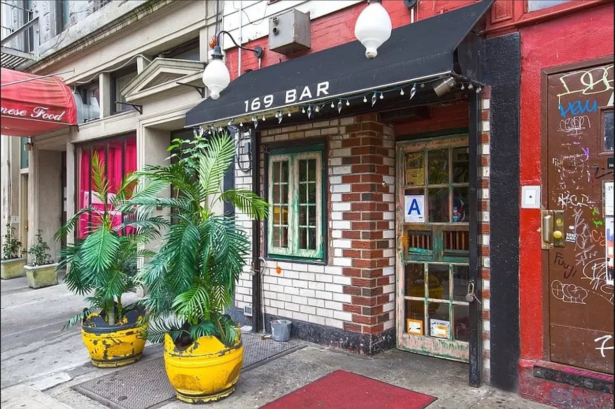 207 Henry St #3 - Photo 7 of 8