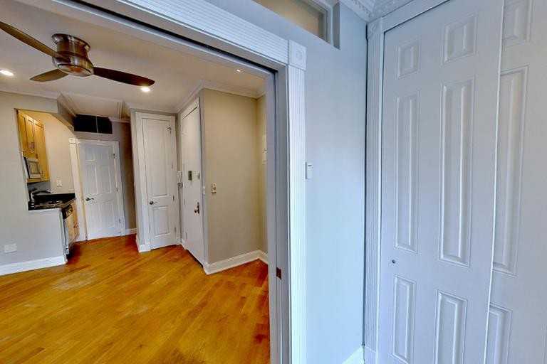 279 E 10th St #15 - Photo 4 of 5