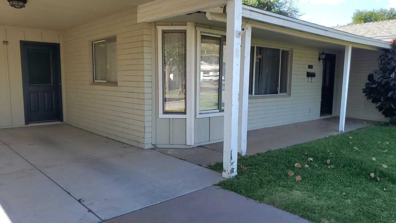 4128 N 46th Pl - Photo 3 of 45