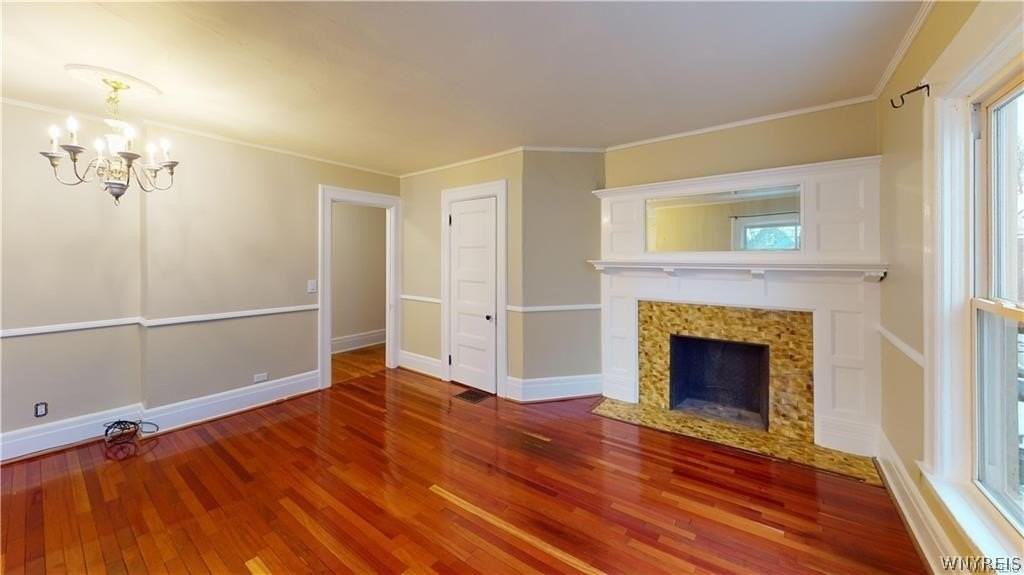 222 Norwood Ave - Photo 3 of 11