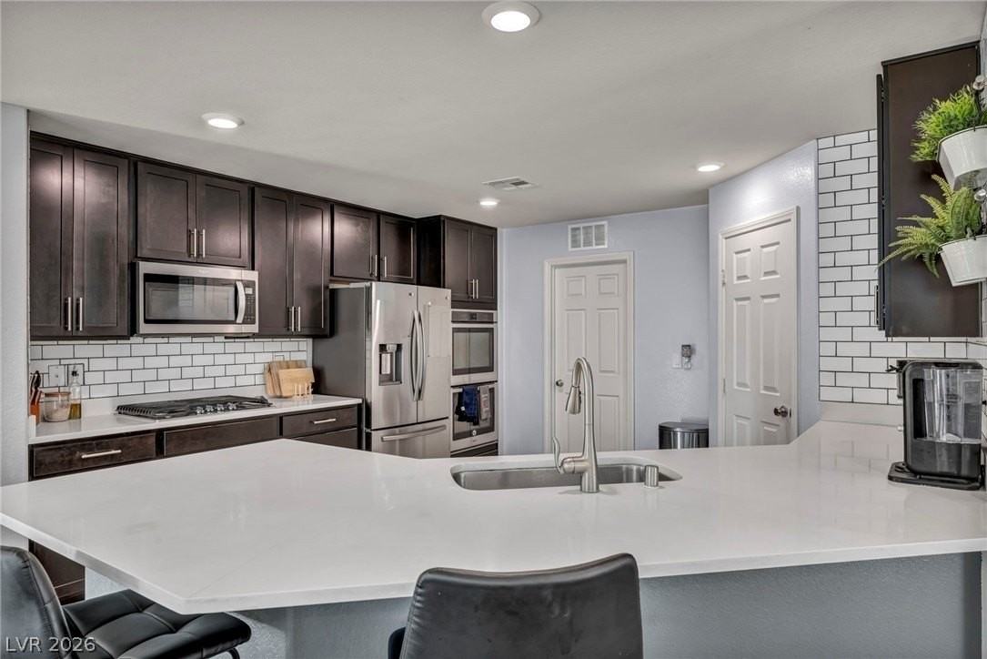 10283 Massachusetts Ln - Photo 7 of 25