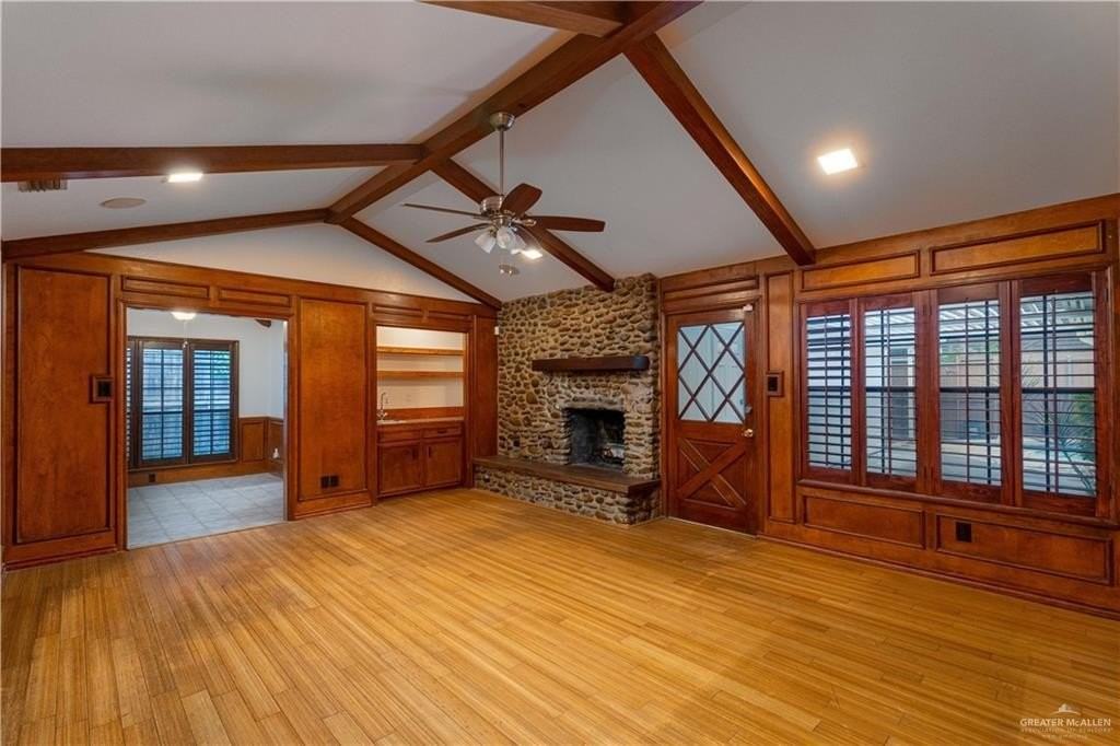 313 Xanthisma Ave - Photo 2 of 19