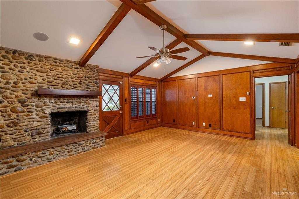 313 Xanthisma Ave - Photo 3 of 19