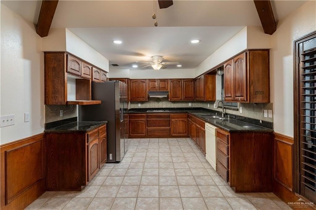 313 Xanthisma Ave - Photo 6 of 19